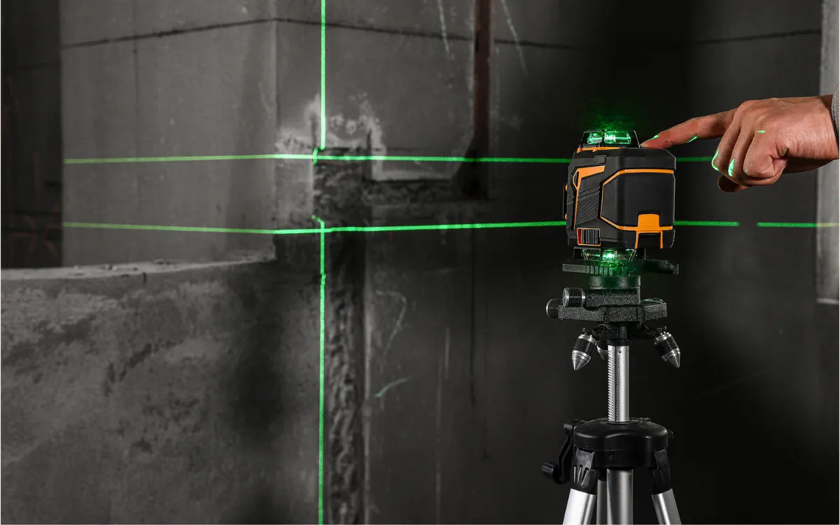 laser krzyżowy 4D do prac glazurniczych przy ścianach i podłodze
